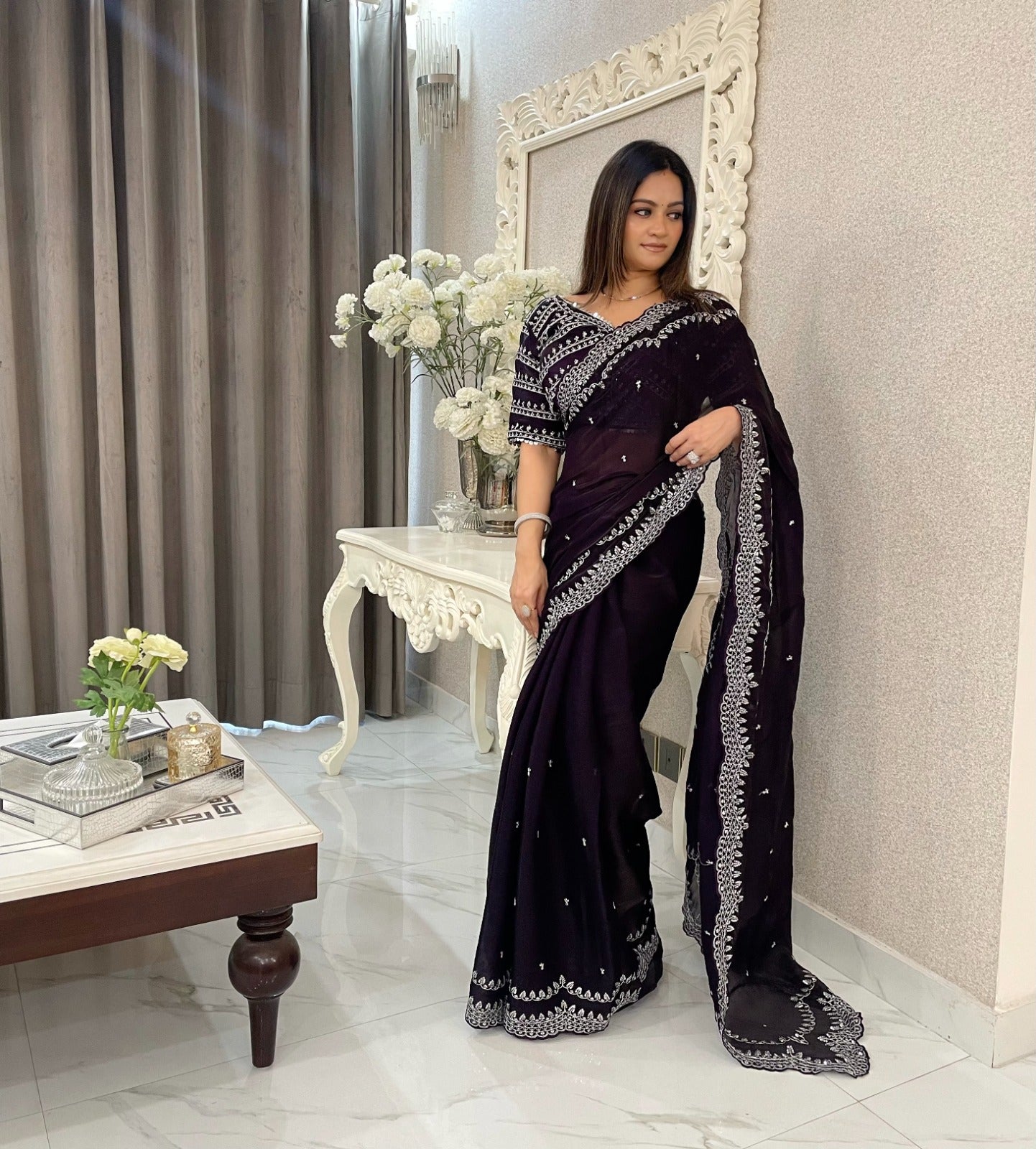 Sari en pur satin Zimmy Choo