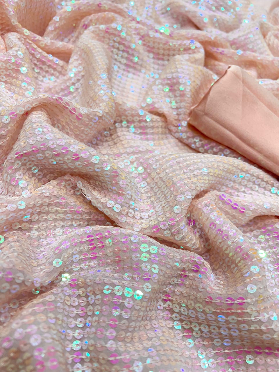 Sari en Georgette épaisse et brodé de paillettes