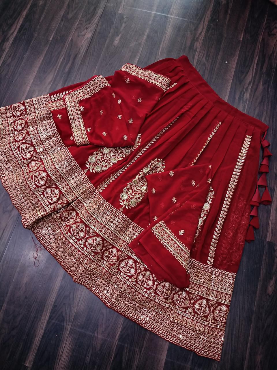 Lehenga tendance en Georgette bordeaux brodé