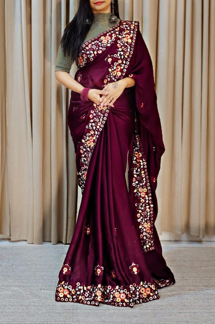 Sari en mousseline de soie satinée fleurie