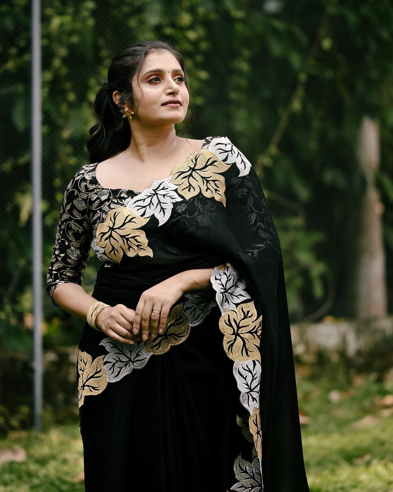 Sari en soi motif feuille