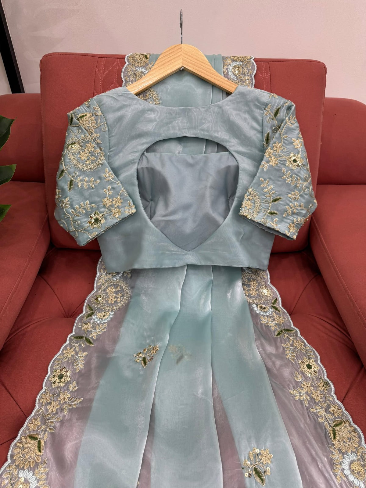sari de créateur confectionné en tissu Zimmy Chu