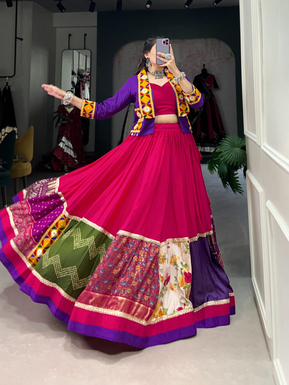 Lehenga en patchwork Gamthi