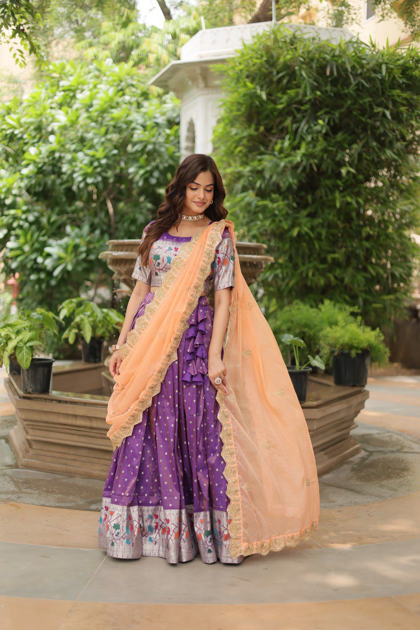 Lehenga tendance en Cosmos Jequard
