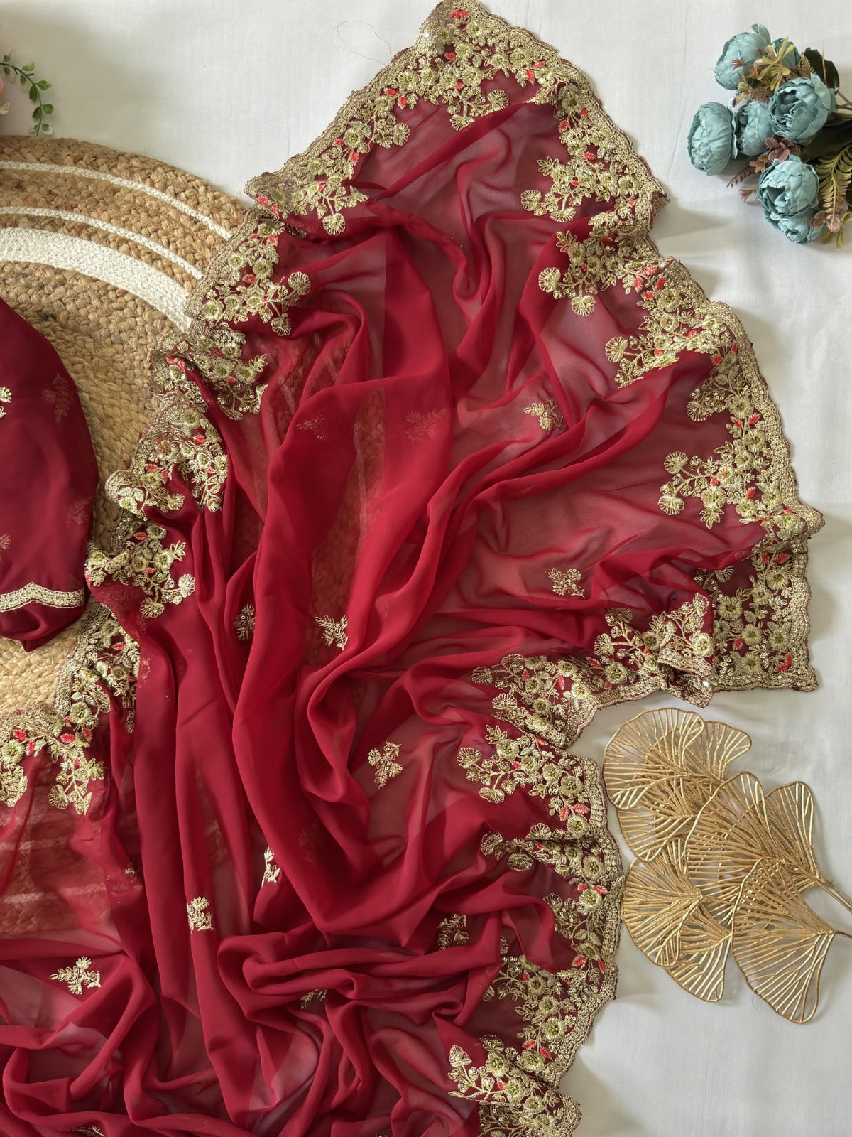 Sari brodé en georgette incontournable