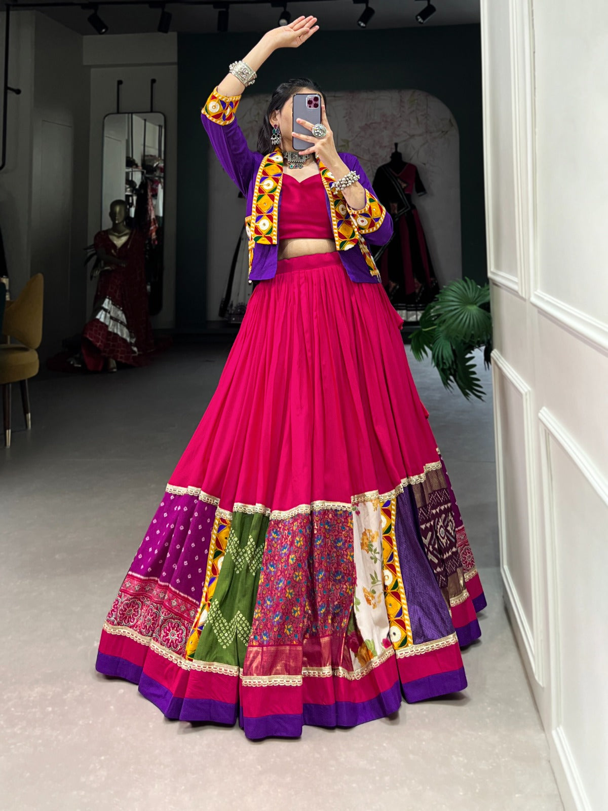 Lehenga en patchwork Gamthi