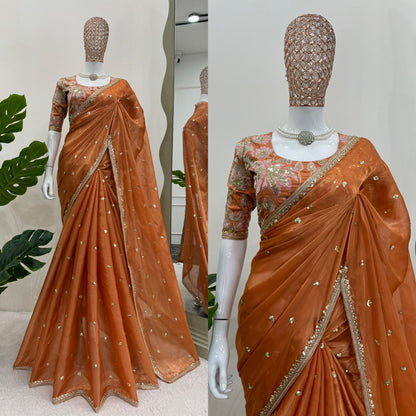 Sari en Jimmy Chu et sequins