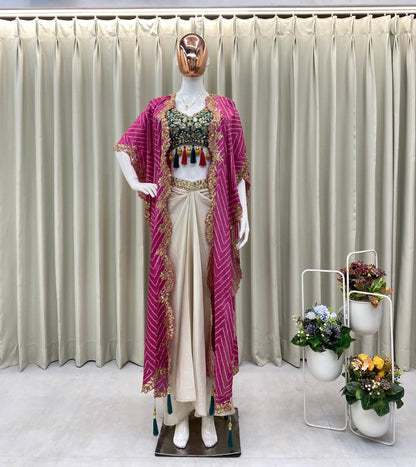 Lehenga soie Monobloc avec broderie et Latkan