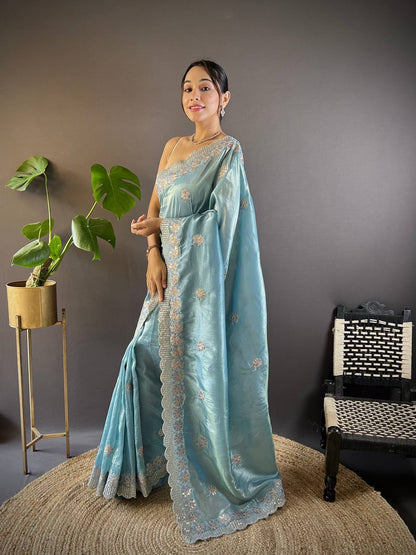 Sari en Gold Crunchy