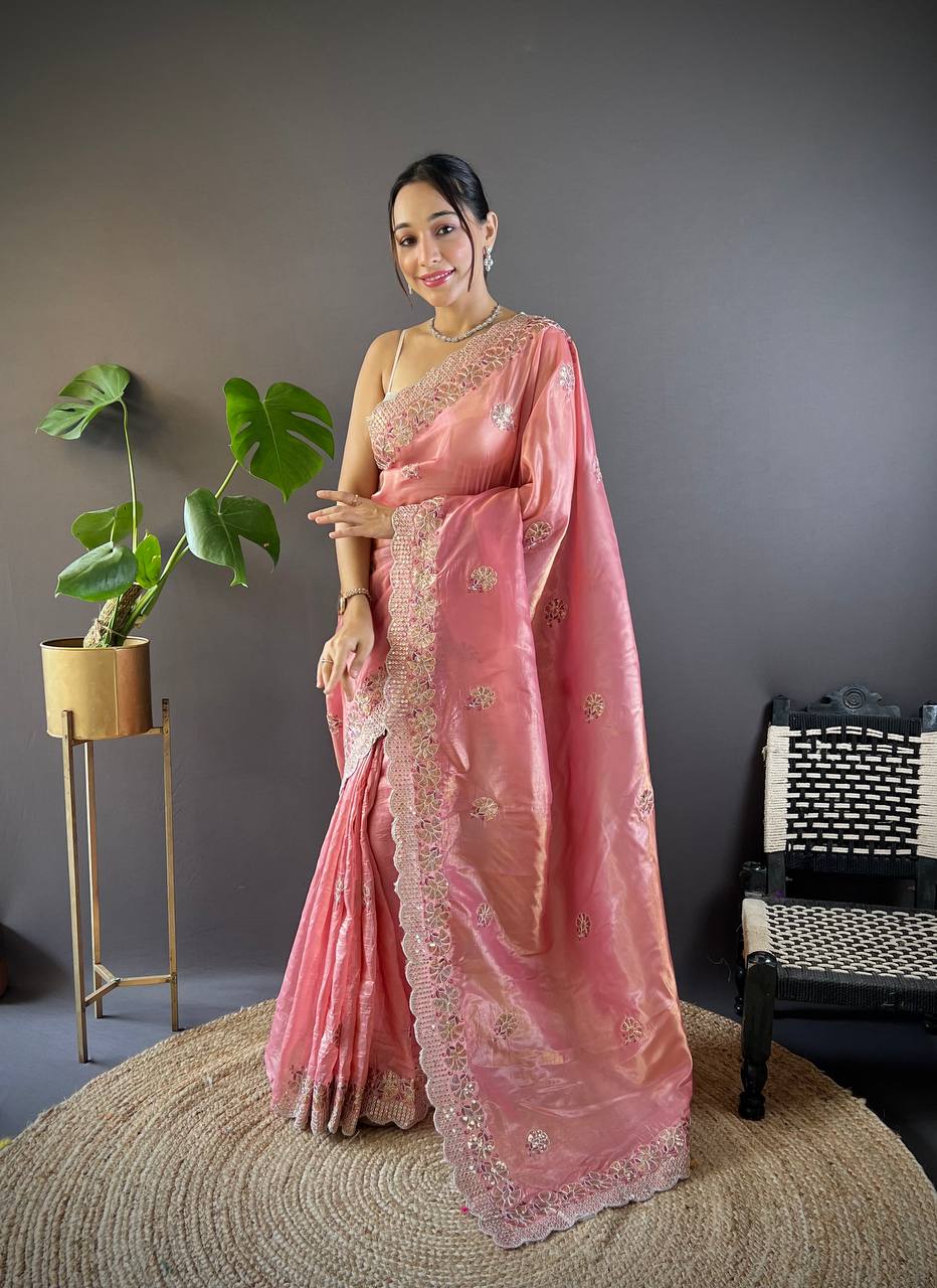 Sari en Gold Crunchy