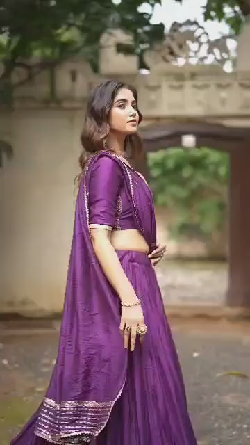 சுத்தமான சந்தேரியில் லெஹங்கா