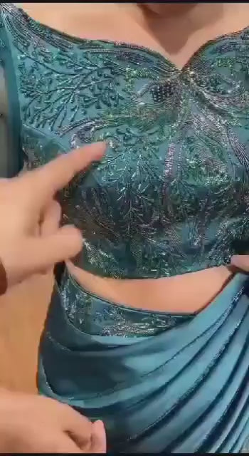 ஜப்பானிய சாடின் லெஹங்கா புடவை