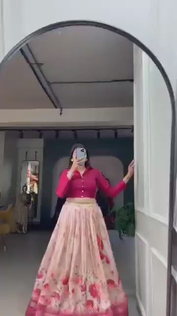 Lehenga en soie Dola